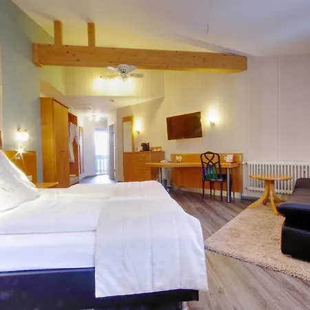 Jakob 3* Groß-Umstadt